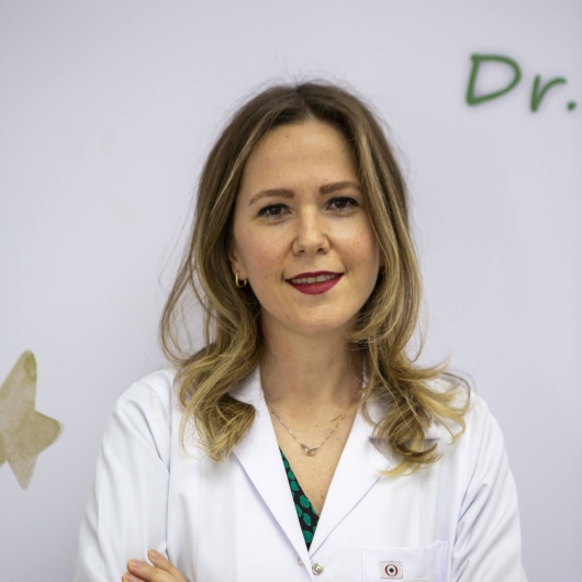 Dr. Dt. Dilara Özenay Dergin