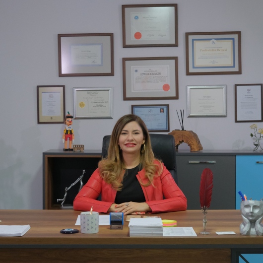 Prof. Dr. Neslihan İnal