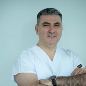 Doç. Dr. Erhan Sarı